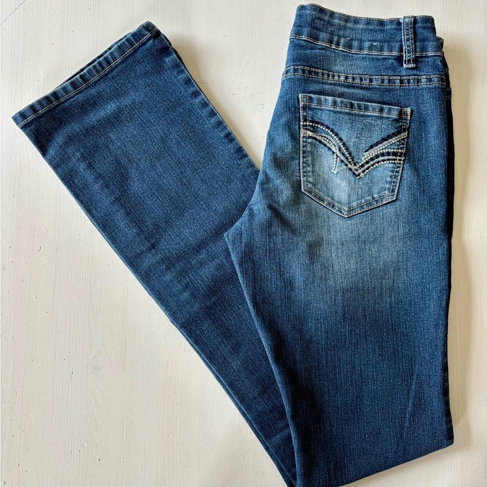 Mid Rise Baby Boot Jeans